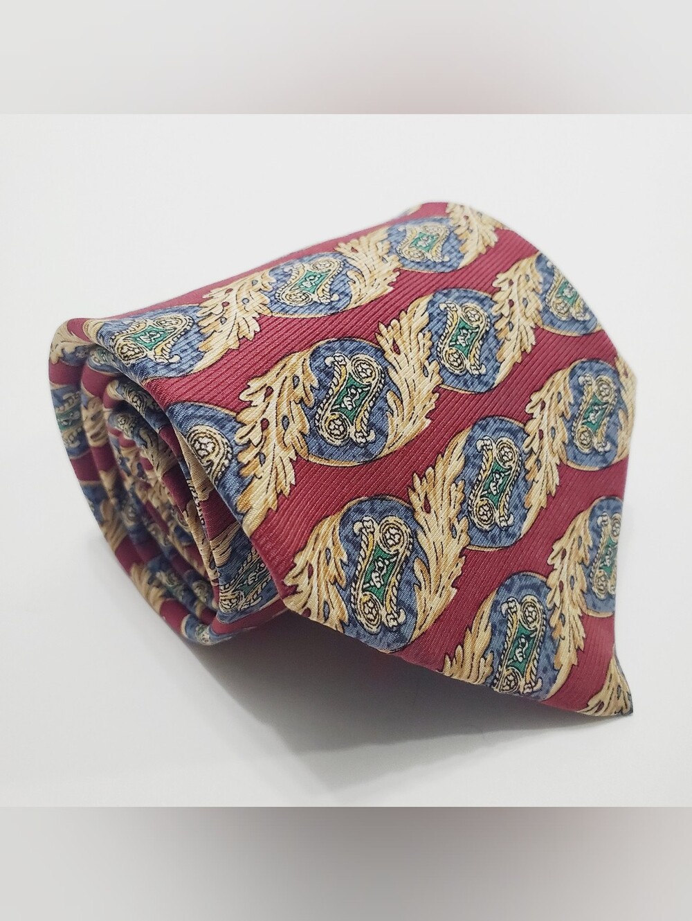 Guy Laroche Men's Silk Neck Tie Multicolor Geometric Pattern 58x4"